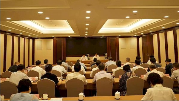 上海市政府召开本市第五次全国经济普查领导小组第一次工作会议