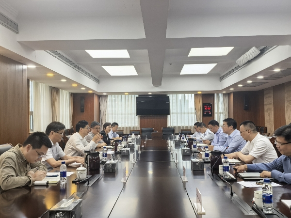 市统计局与临港集团开展座谈交流