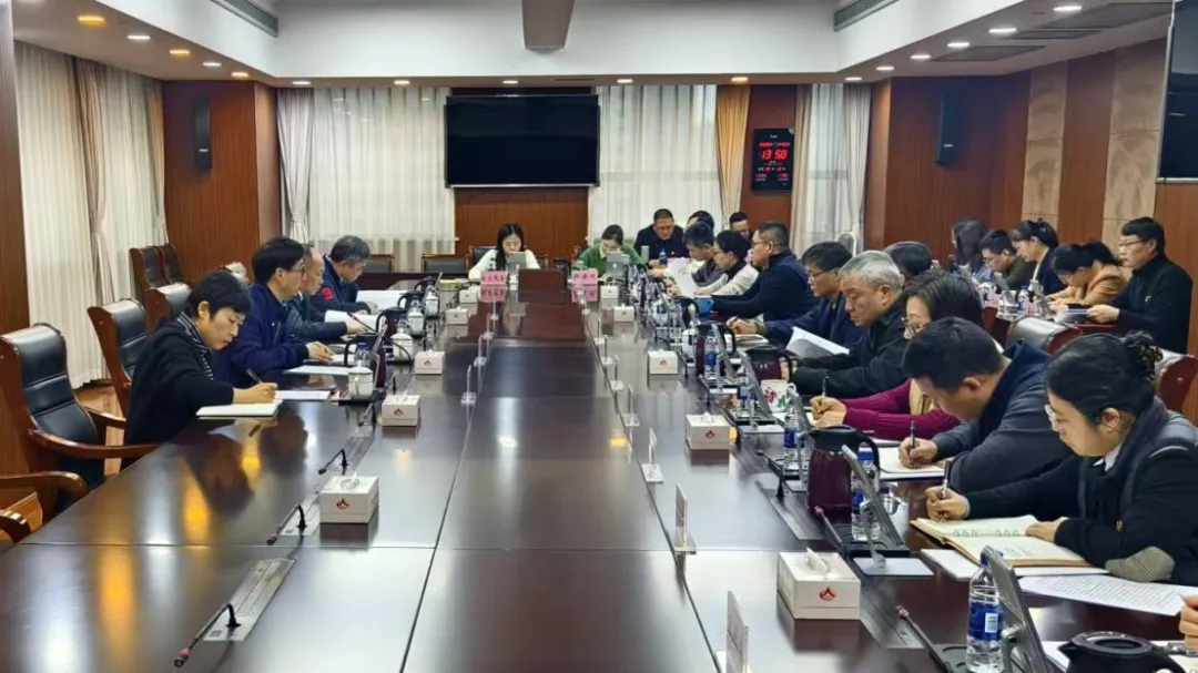 市统计局党组召开2025年度基层党组织书记现场述职评议会